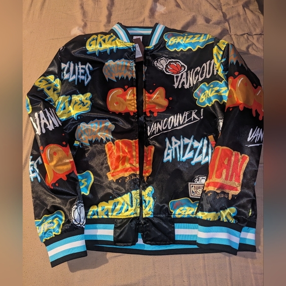 COPY - Authentic Reversible Vancouver Grizzlies Mitchell and Ness NBA Basketbal… - Picture 2 of 12